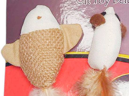 dos juguetes de presa para gatos